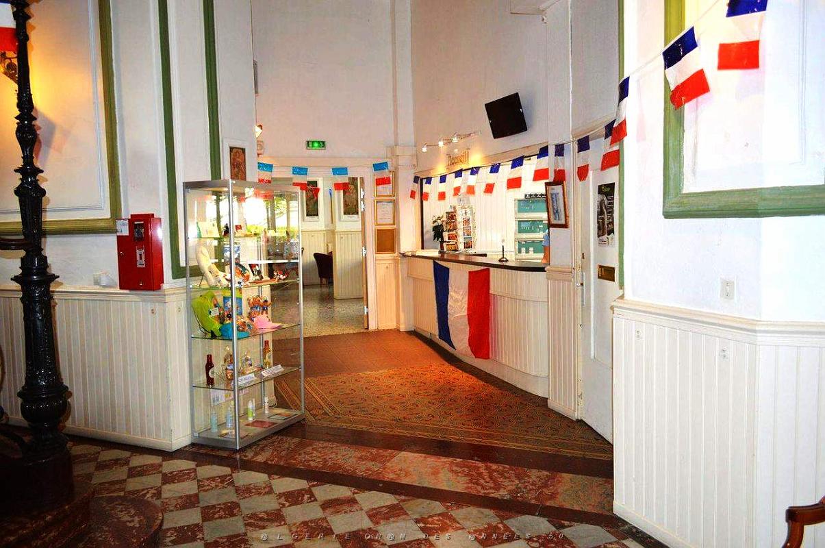 1 VERNET LES BAINS - PYRENEES ORIENTALES - HOTEL DU PORTUGAL(23).JPG